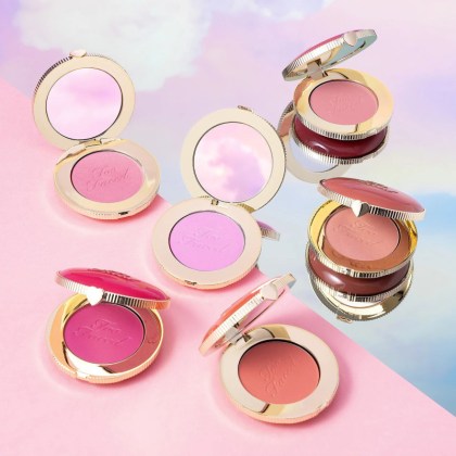 too-faced-cloud-crush-blurring-blush-5g